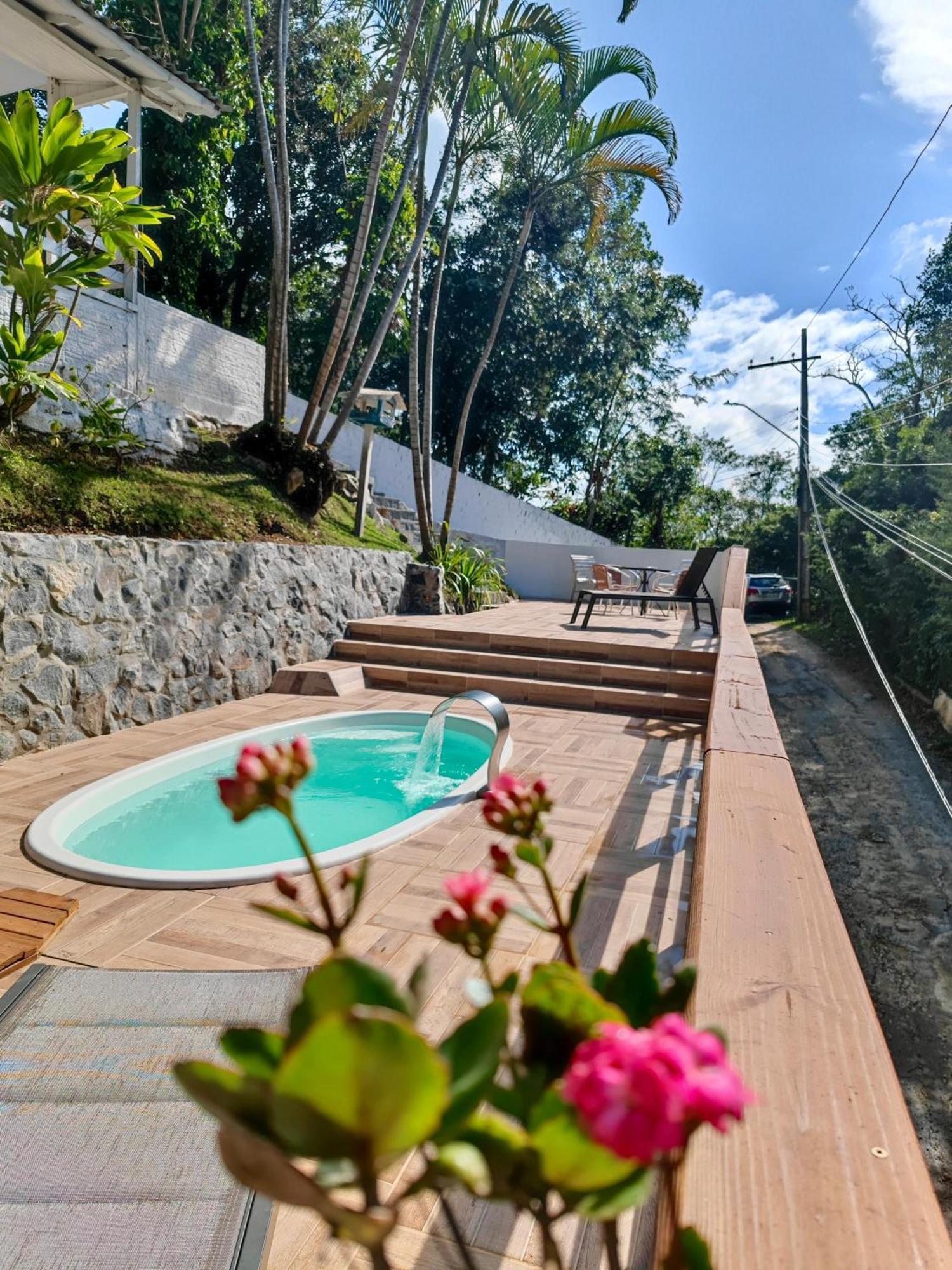 Gray House - Com Piscina Pertinho Do Mar! Villa Palhoca Exterior photo